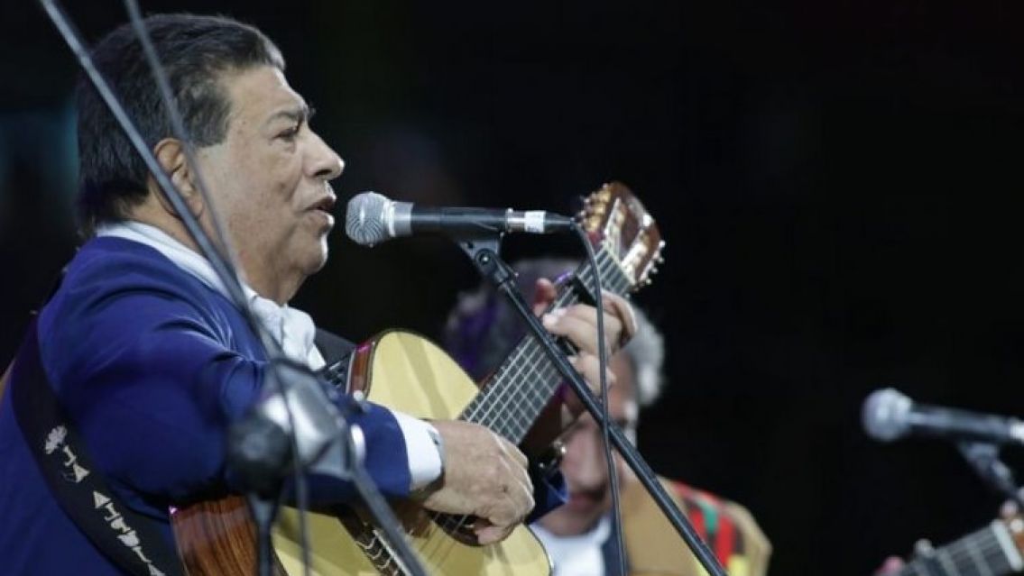 Las peleas internas de los Manseros Santiague�os: expulsiones y muertes