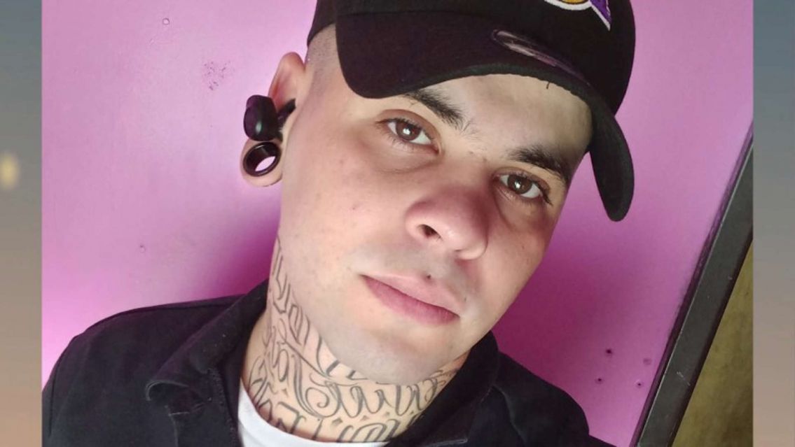 Murió un joven después de recibir un disparo: querían robarle la moto