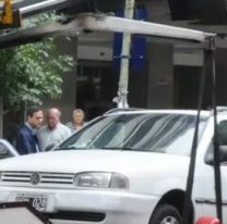 La nueva, contratan grúas para robar autos estacionados: "Se hacen los dueños"