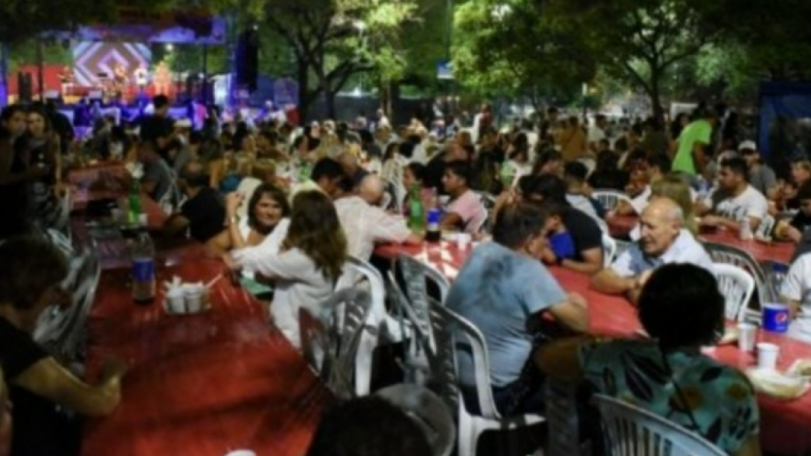 El locro y el chorip�n ya se pagan en hasta 6 ctas sin inter�s en los festivales de C�rdoba