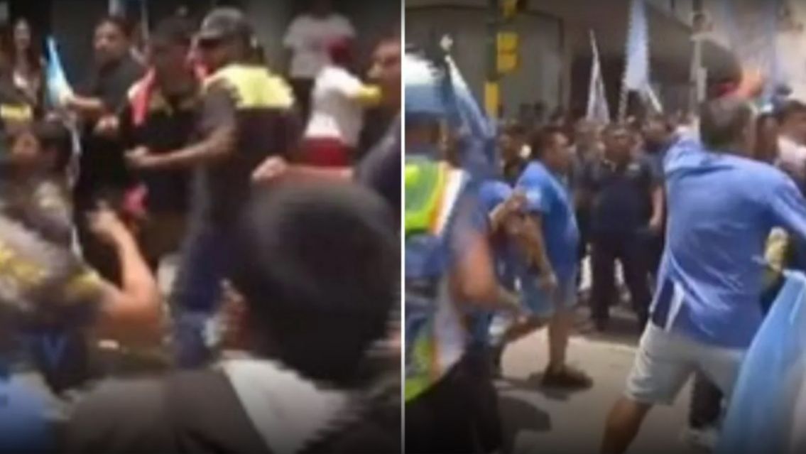 Se agarraron a las pi�as en medio de la marcha que se realiz� hoy