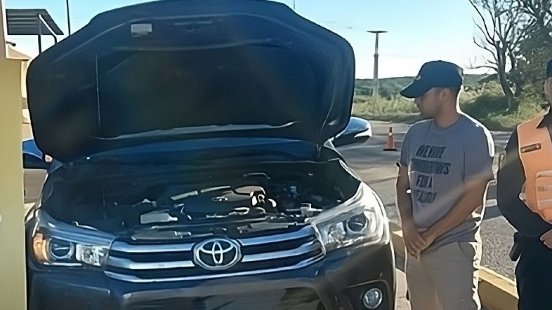 Agarraron a una juje�a con una camioneta robada: A d�nde se la quer�a llevar