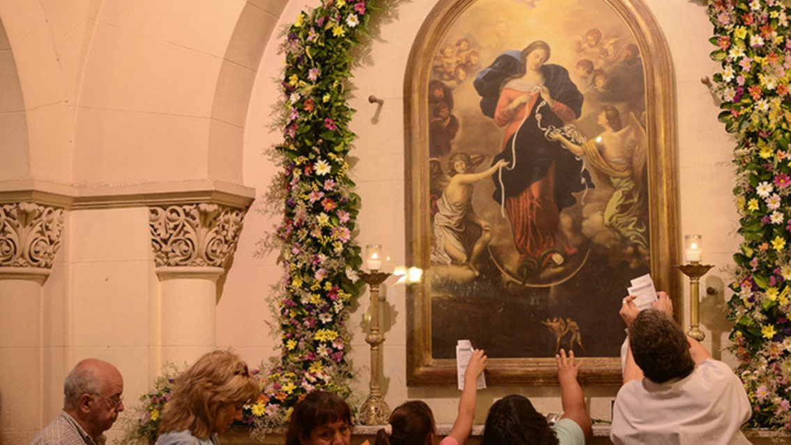 Develan hermosa oraci�n a la Virgen, sirve para destrabar problemas urgentes