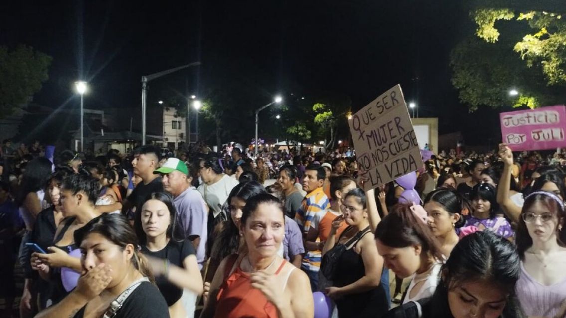 Marcha por la chica que apareció sin vida en un baldío en Güemes: "Queremos saber la verdad"