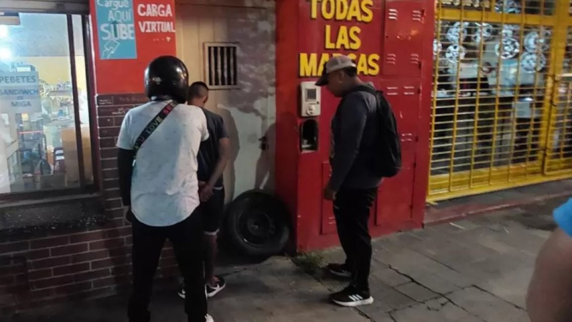 En Gorriti: Agarrraron al chango que es especialista en robar gomas de auxilio