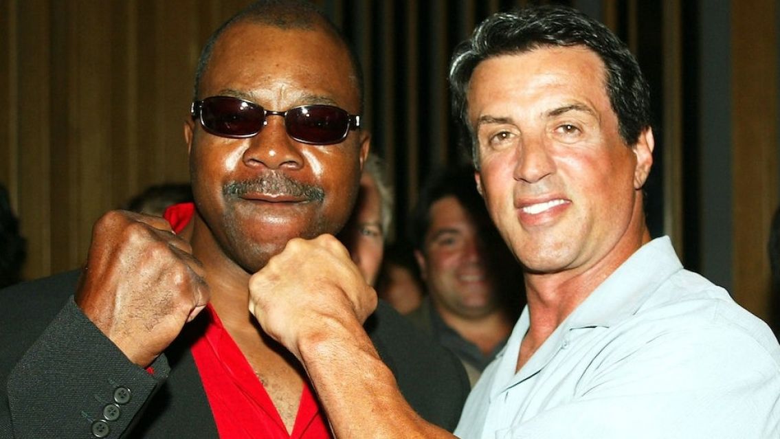 Sylvester Stallone le dedic� una dolorosa despedida a Carl Weathers: "Estoy tan destrozado"