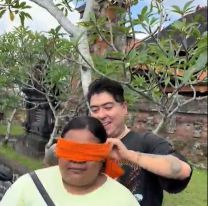 Una vendedora ambulante le dio de comer gratis y el hombre le regaló una casa