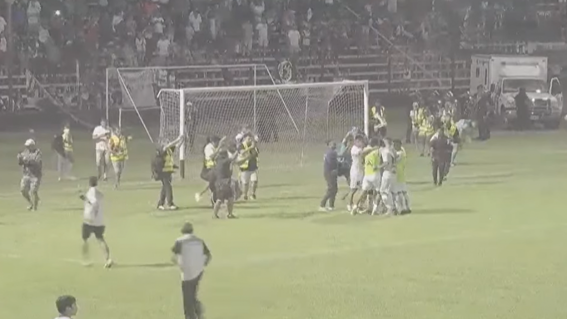 Zapla le ganó a Talleres y sigue soñando por el ascenso