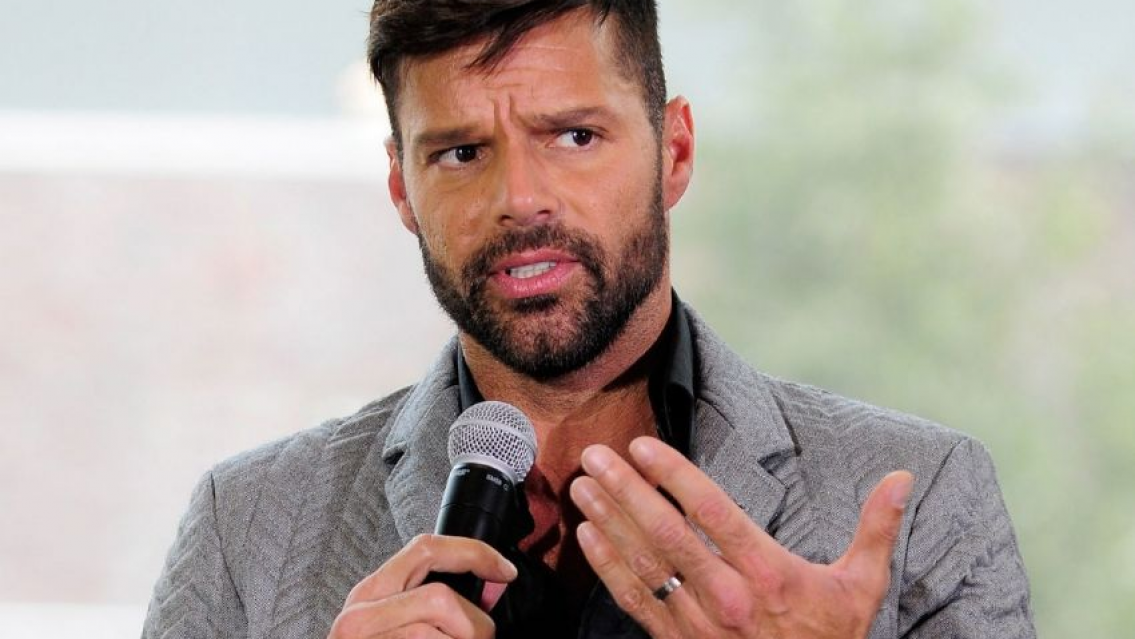Un joven actor lo rechaz� y se recontra enoj�: la rara actitud de Ricky Martin