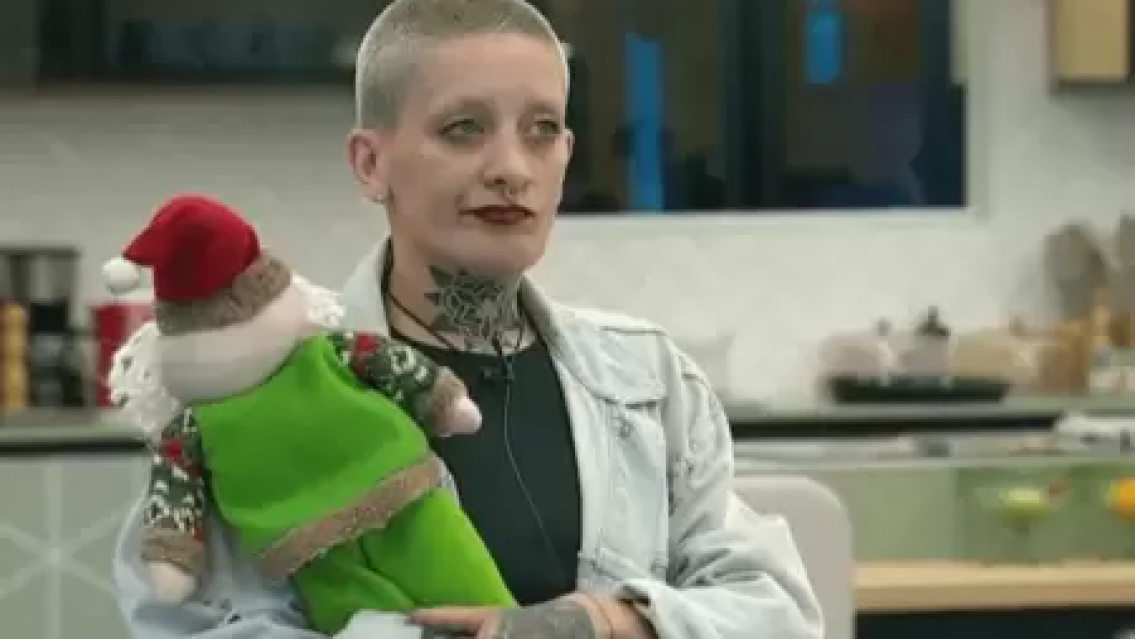 "¡No te vayas, Furia!", sus fans le piden que aguante, pero ella no puede saberlo. ¿Se va?