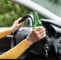 Machada al volante chocó tres autos frente a una comisaría de Jujuy