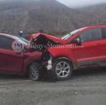 Mañana accidentada en Jujuy: Tremendo choque frontal en la ruta 9
