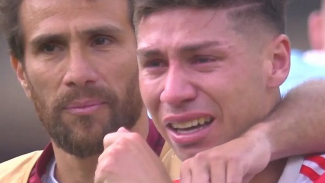 ��C�mo pas�?! Gonzalo Montiel le revent� la cara a una mujer y le quebr� la nariz