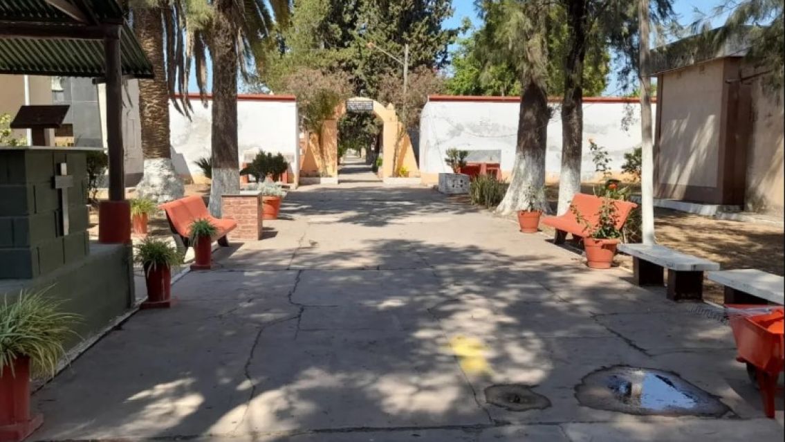 Abuela juje�a muri� en el cementerio: Estaba despidiendo a un familiar