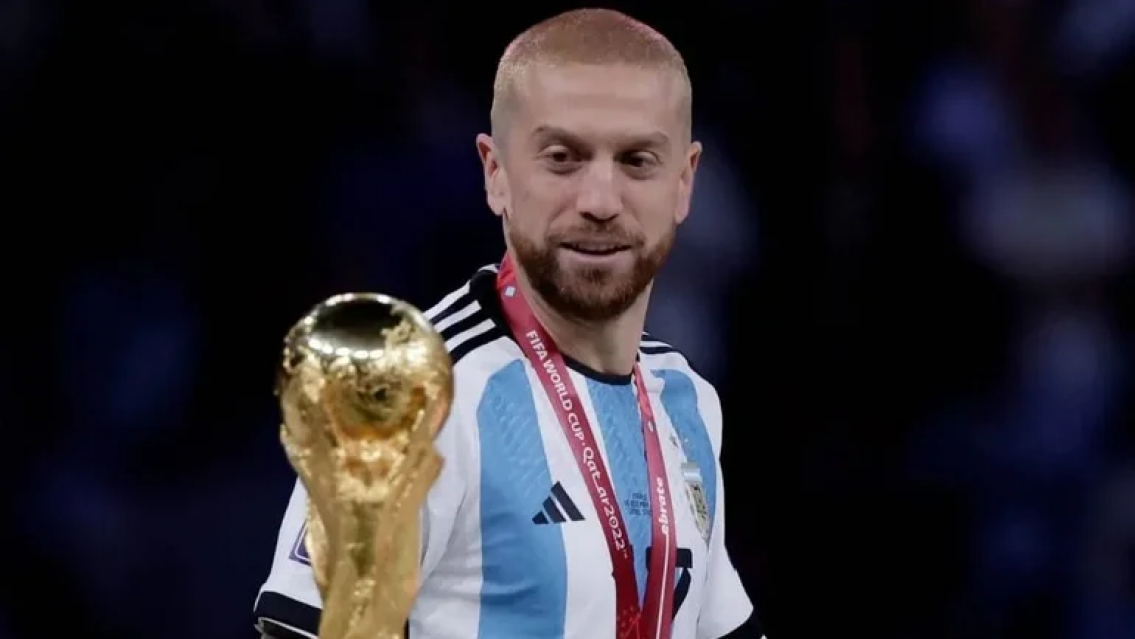 "Lionel vino y nos insult�", el Papu G�mez est� sacado y contando cosas. �Ser� verdad?