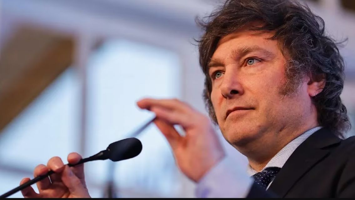 El gobierno de Javier Milei logr� super�vit financiero por primera vez en 12 a�os