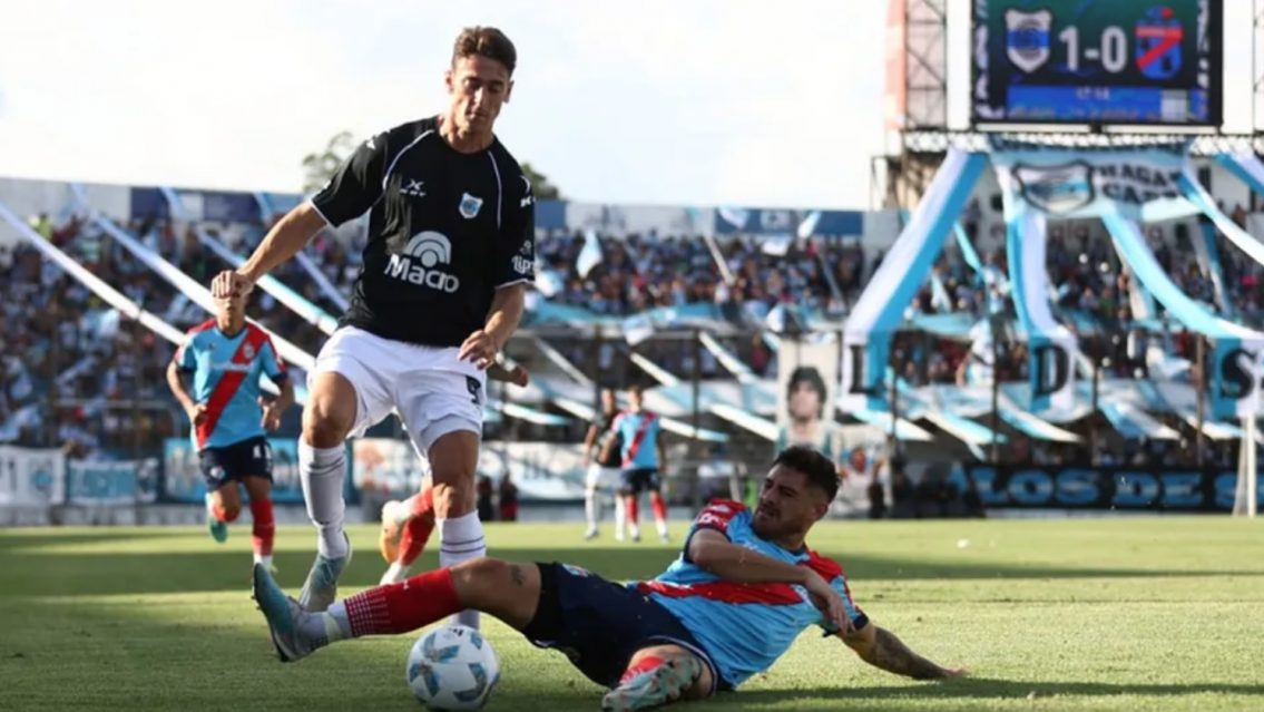 Gimnasia y Esgrima de Jujuy se prepara para enfrentar a San Martín de San Juan