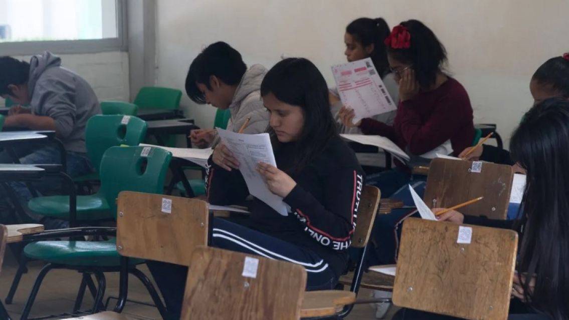 Estudiantes juje�os tienen ex�menes pero siguen sin colectivos: �c�mo justificar la inasistencia?