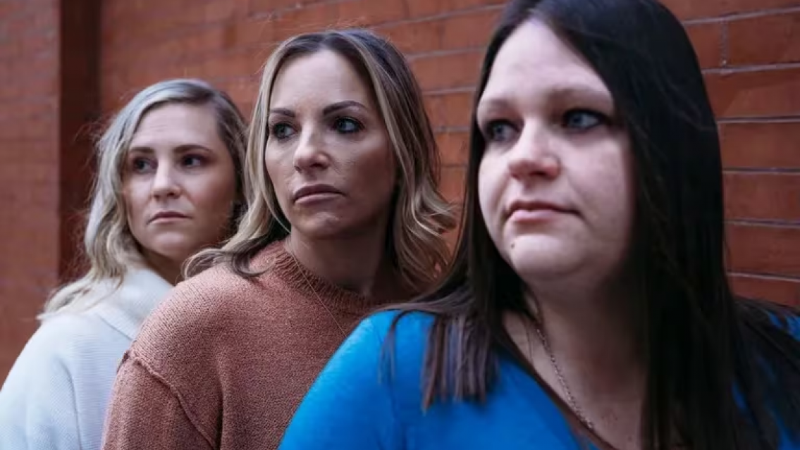 Tenía dudas sobre su identidad, se hizo un ADN y descubrió que su novio es su hermano