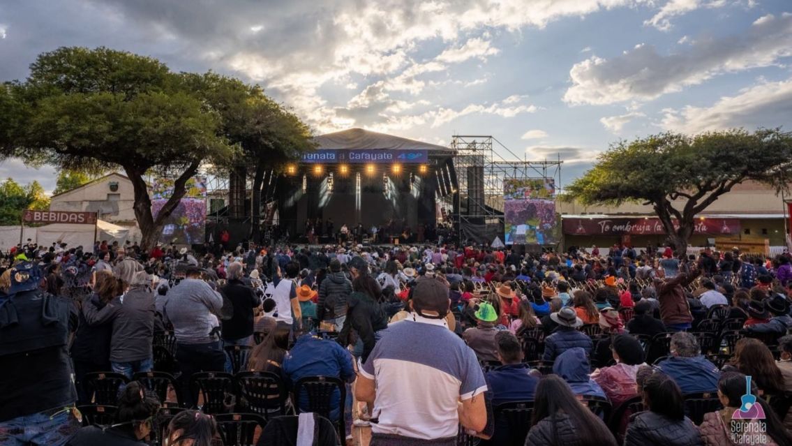 Habr� que hacer vaquita: mir� cu�nto cuesta el escabio en la Serenata a Cafayate
