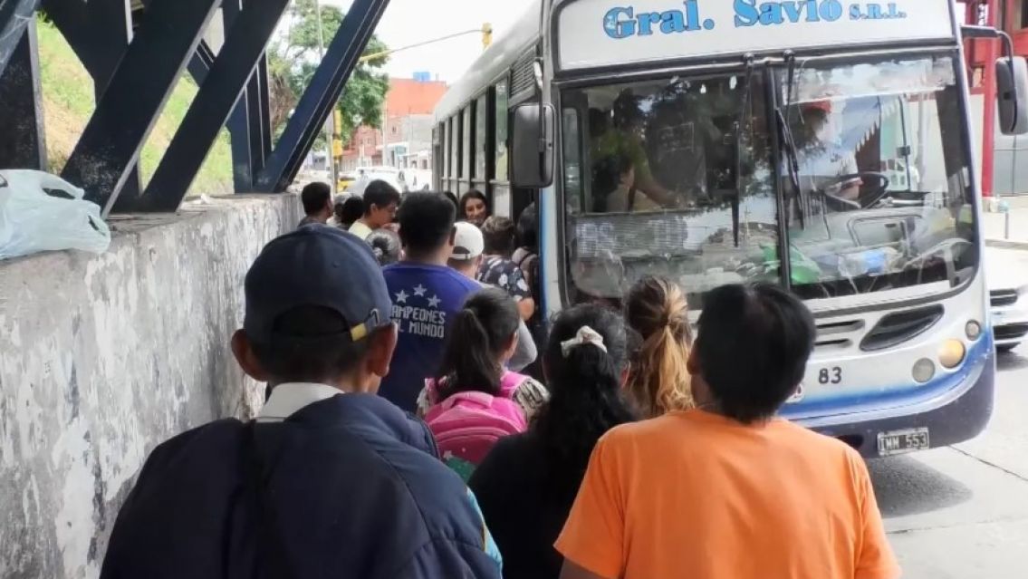 Un paro total: la UTA de Jujuy amenaz� con parar los colectivos interurbanos
