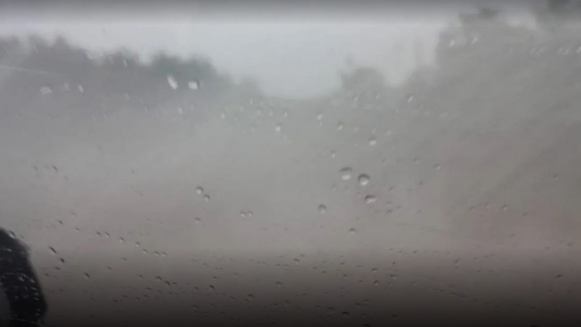 [ALERTA] Diluvio en plena ruta dej� varados a varios conductores en la ruta 9/34
