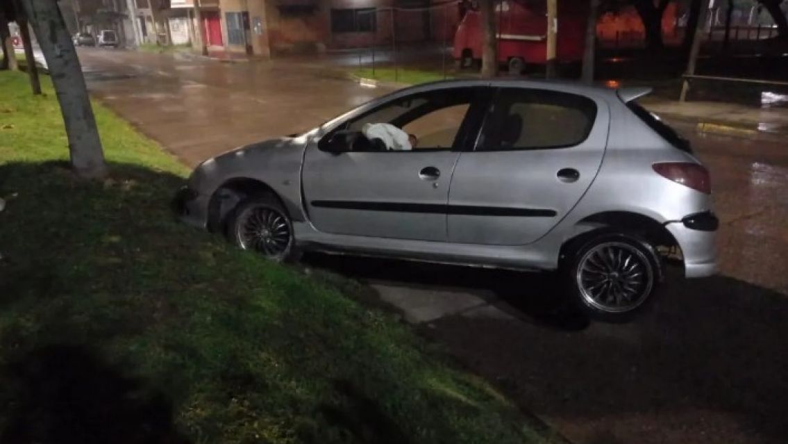 Jujeño manejaba totalmente borracho por Barrio Gorriti y se llevó todo puesto