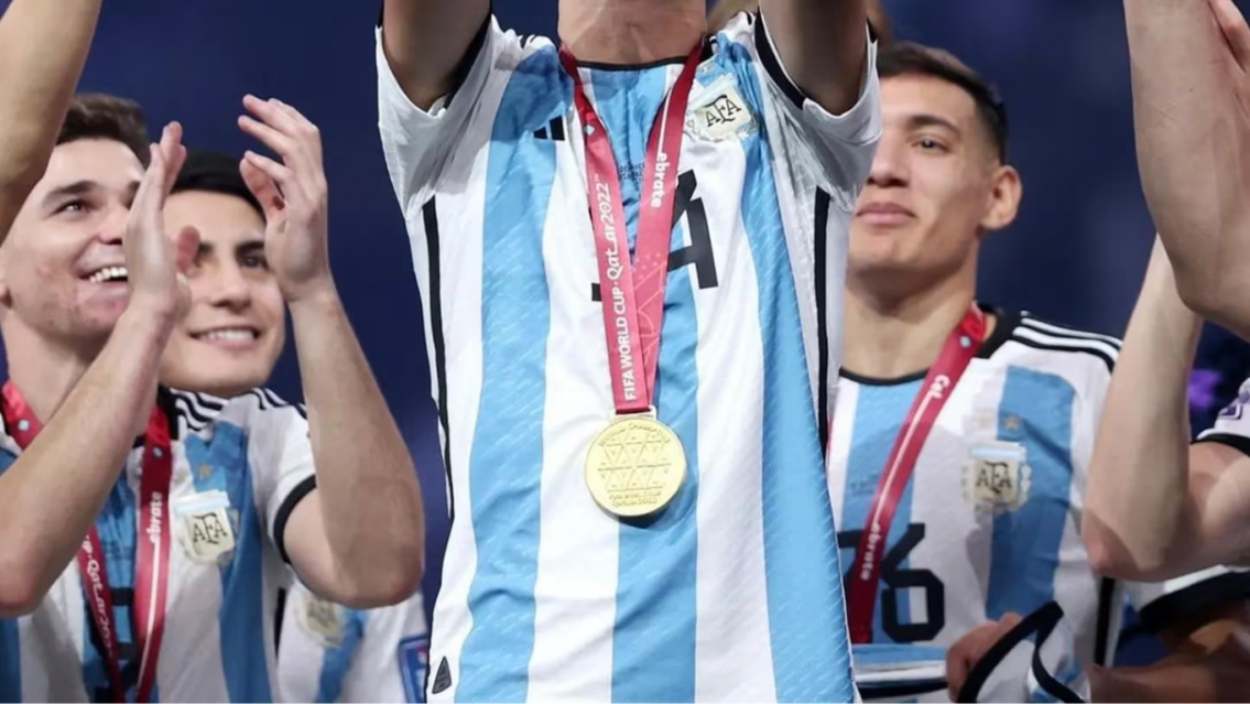 Ex de jugador de la selecci�n argentina vendi� su medalla de Campe�n del Mundo
