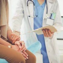 A una mujer le dijeron que tenía un tumor, pero estaba embarazada y perdió al bebé