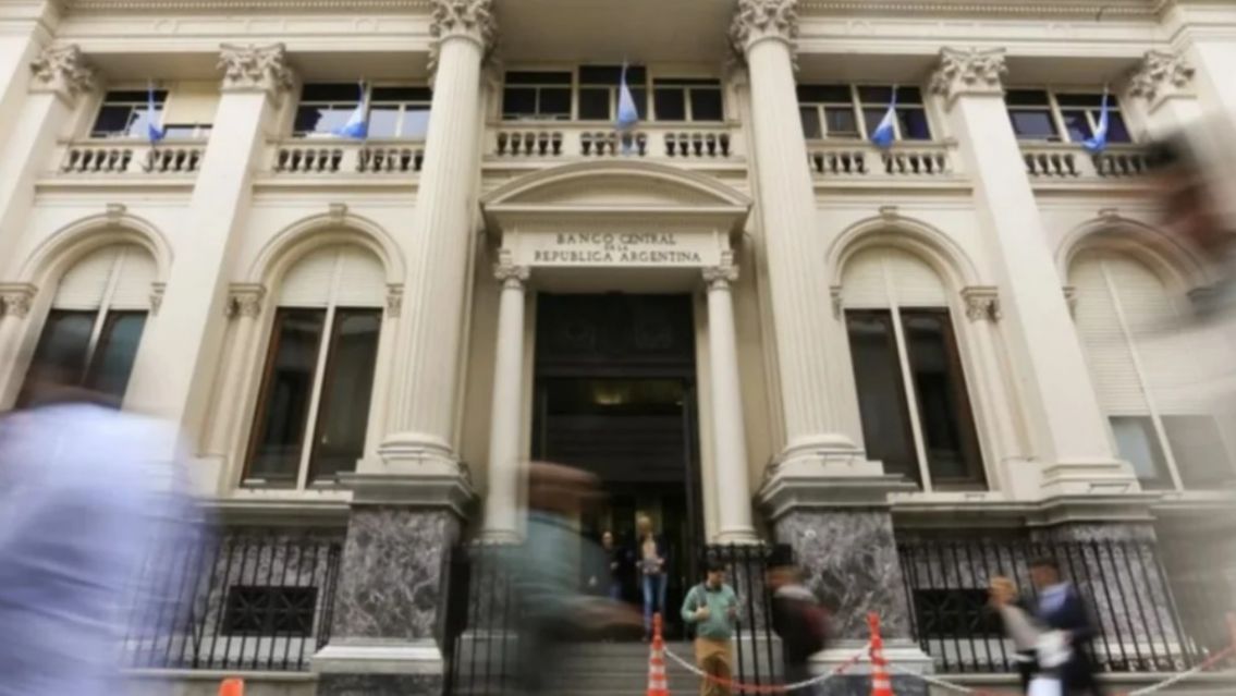 El Banco Central cort� la racha compradora y vendi� US$142 millones