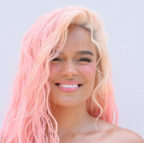 Terrible accidente de Karol G, su jet privado aterrizó de emergencia y...