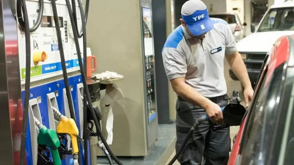 Subi� el precio de la nafta en Jujuy y lleg� a $892 en YPF: Habr� m�s aumentos
