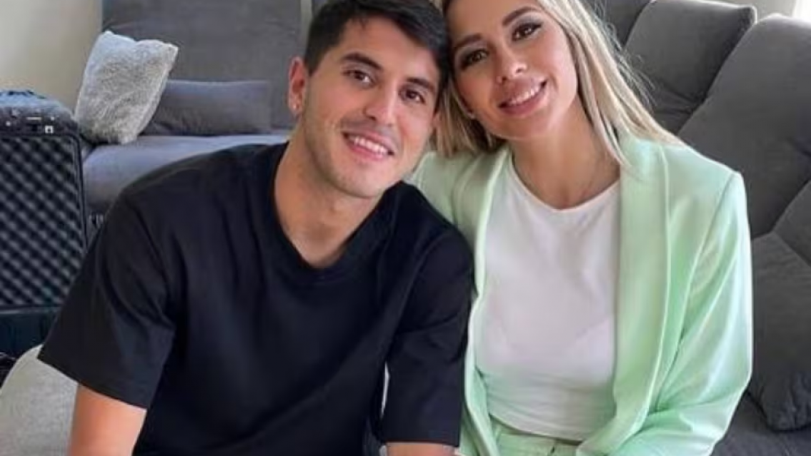 La ex Exequiel Palacios empezó vendiendo sus cosas y ahora escrachó a todos los campeones