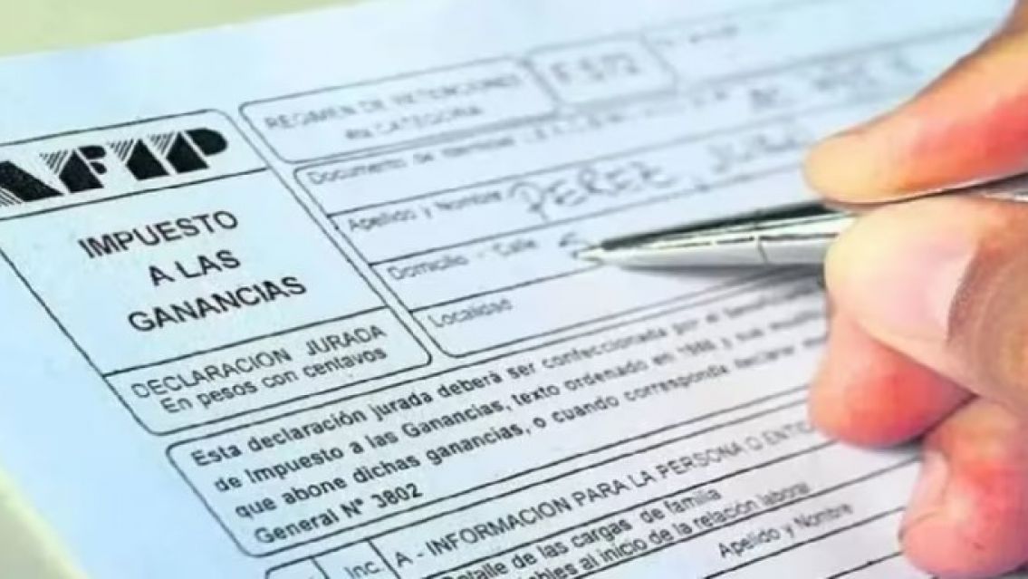 El Gobierno adelant� que presentar� un proyecto para restituir el impuesto a las Ganancias