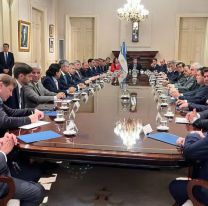 Los gobernadores de todas las provincias se reunirán este viernes en Casa Rosada