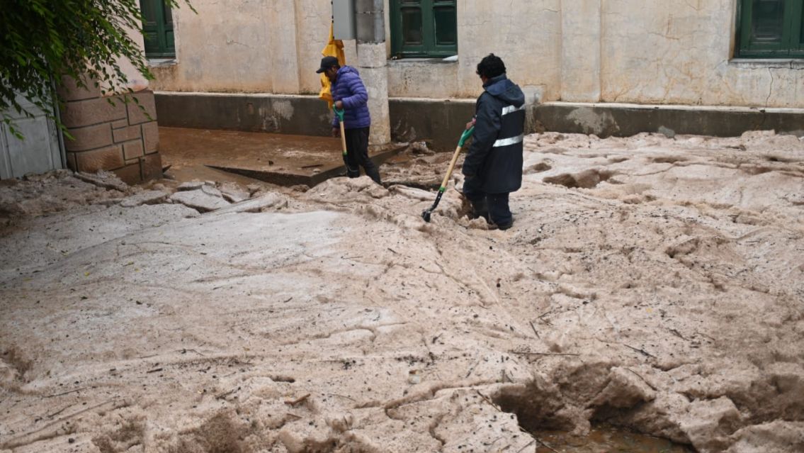 Temporal en Jujuy: Un pueblo tapado por agua y barro