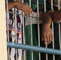 Tomó un "jugo loco", se durmió y le hicieron lo peor: grave denuncia de un preso