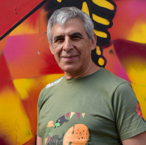 Primero Lali y ahora Peteco Carabajal, el m&uacute;sico tambi&eacute;n se va del pa&iacute;s