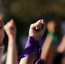 Indignación con el bono de casi 100 mil pesos que darán por el "Día de la mujer". ¿Al final?