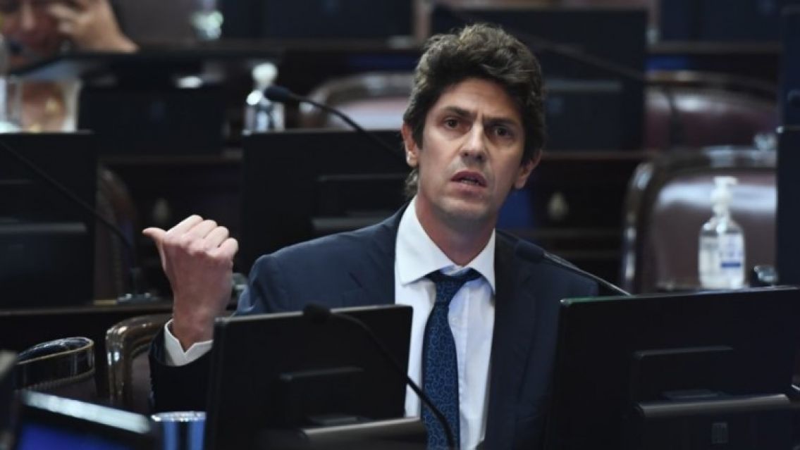 Mart�n Lousteau le peg� fuerte a Milei por el DNU y las cr�ticas a Villarruel
