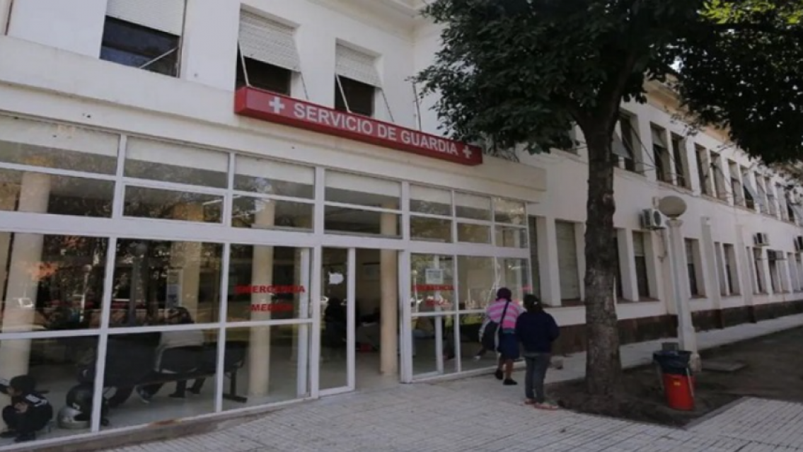 Juje�o esperaba un taxi en Gorriti y le abrieron la panza con un cuchillo