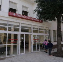 Jujeño esperaba un taxi en Gorriti y le abrieron la panza con un cuchillo