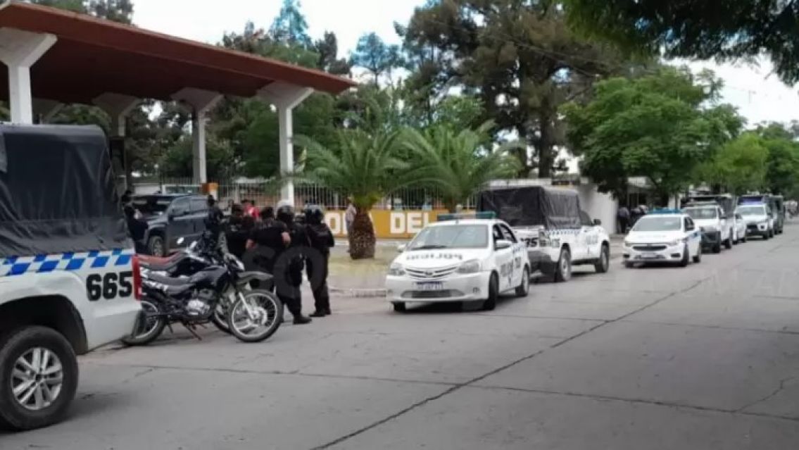 Juje�os fueron a enterrar a su hijito de un a�o y casi terminan presos: �Qu� pas�?