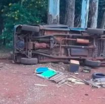 Murieron 2: una camioneta perdi&oacute; el control, volc&oacute; y desat&oacute; una tragedia