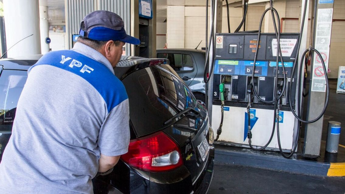 Se viene un nuevo aumento de combustible: desde cuándo y a cuánto se va