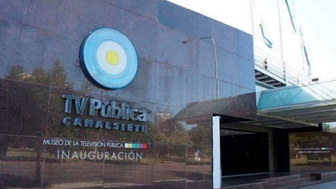 Renunci� el director de la TV P�blica y cierran todos los programas