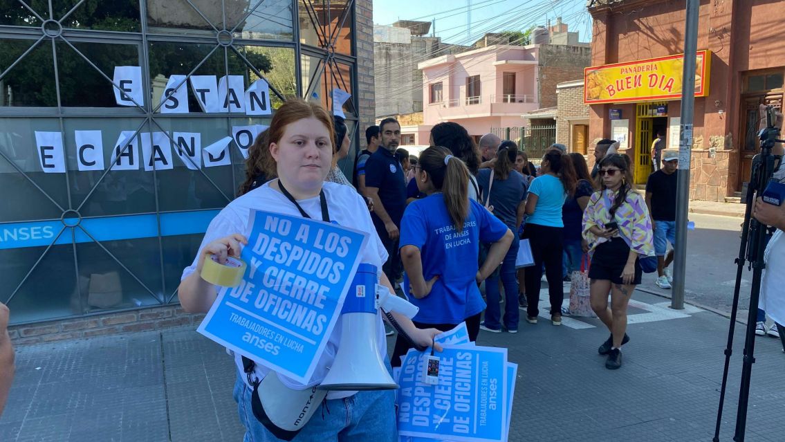 Tensión y bronca en Anses: Cortaron la atención