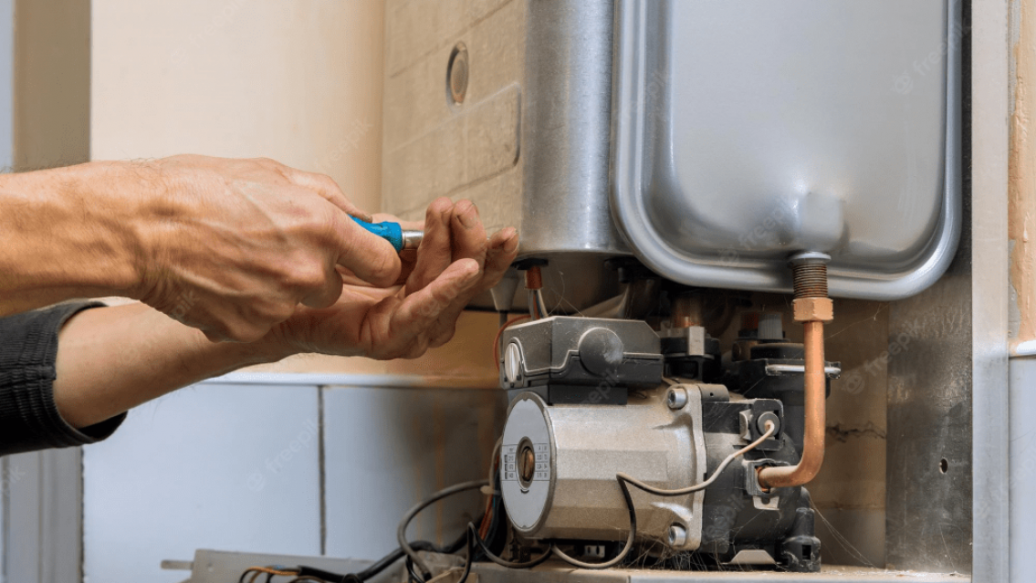 Llamó al gasista, éste quedó flechado, la invitó a salir y le hizo esta insólita pregunta