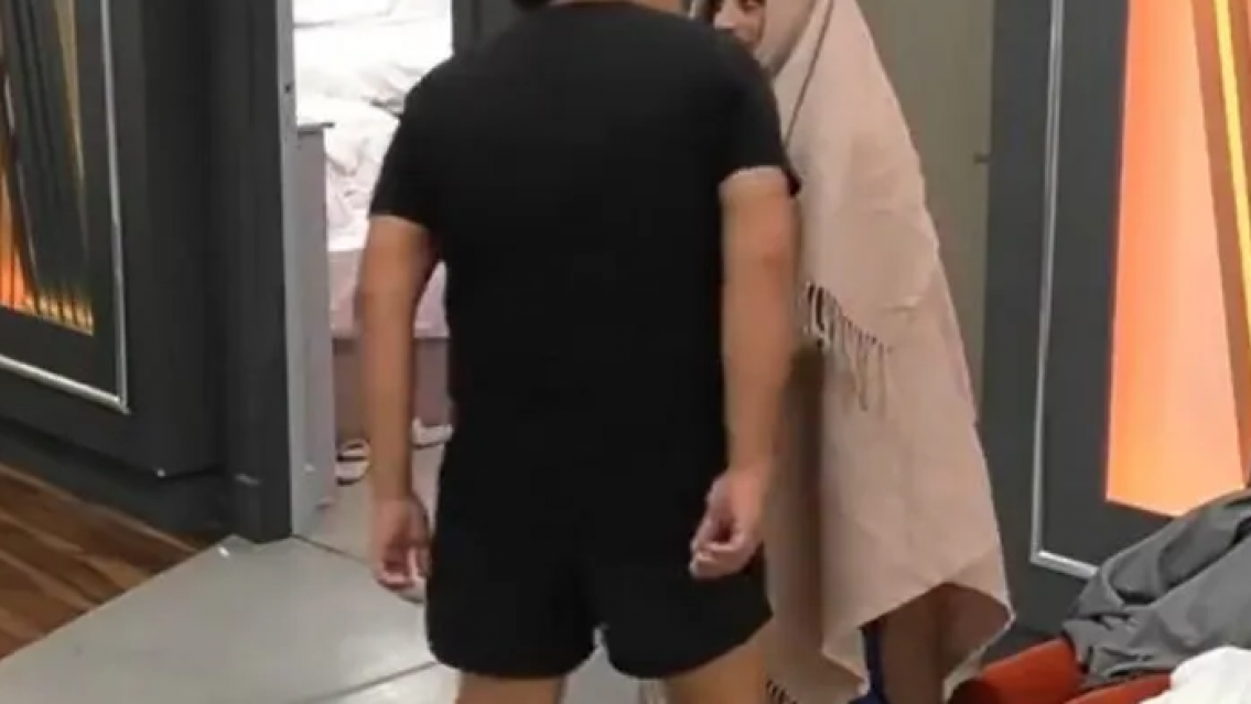 �Qu� hac�s? Furia encar� a Emmanuel porque lo agarr� con las manos en la masa