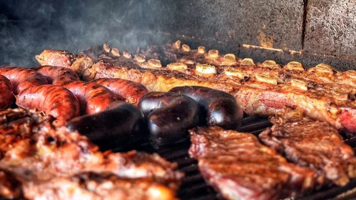 Llamó a la policía porque su vecino hizo asado el viernes santo